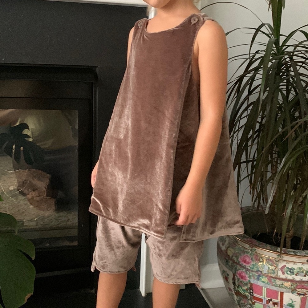 2 PCs Girls The Bae Hive Baesics Velvet tunic dress sz 4 NWT blush pink
